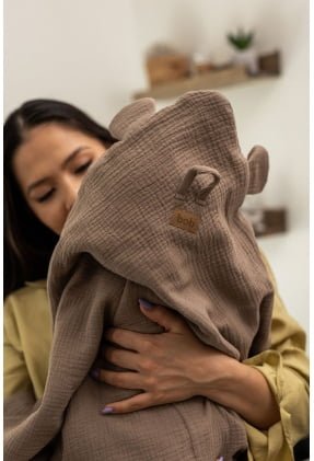 Macis kapucnis törölköző muszlin homok színben